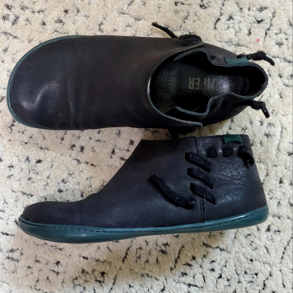 Camper Peu Cami Black women's leather mid trainers